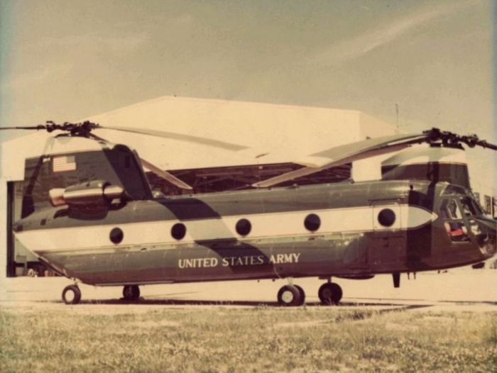 Boeing CH-47C Chinook 71-20949 - Presidential and VIP helicopter version.
