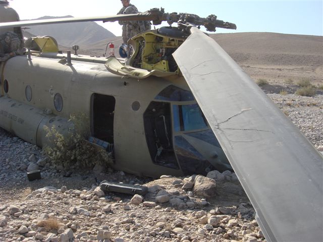 At the crash site: CH-47F Chinook helicopter 08-08042 after the hard landing in Afghanistan.