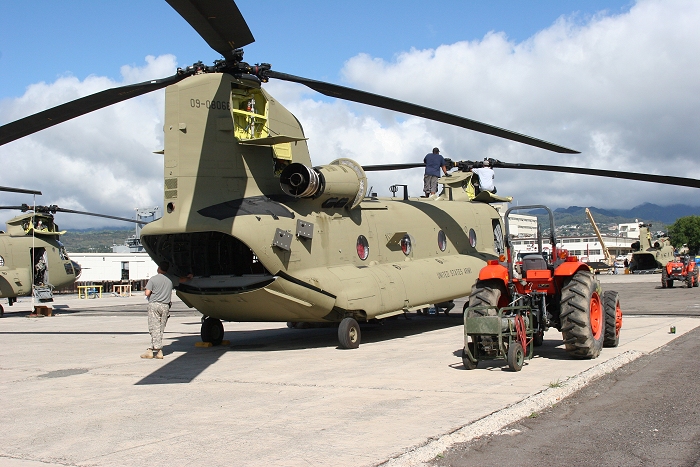 20 November 2010: CH-47F Chinook helicopter 09-08067 gets some final maintenance during reassembly on the dock at Pearl Harbor.